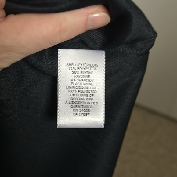 Navy Banana Republic skirt - Picture 3 of 4